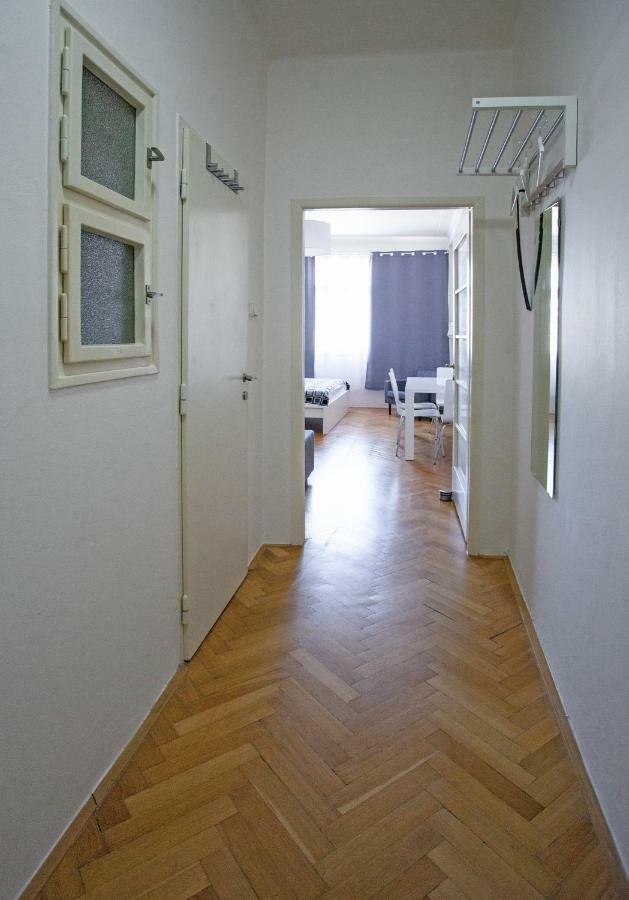 Casa Anna Apartment Opletalova Прага Экстерьер фото